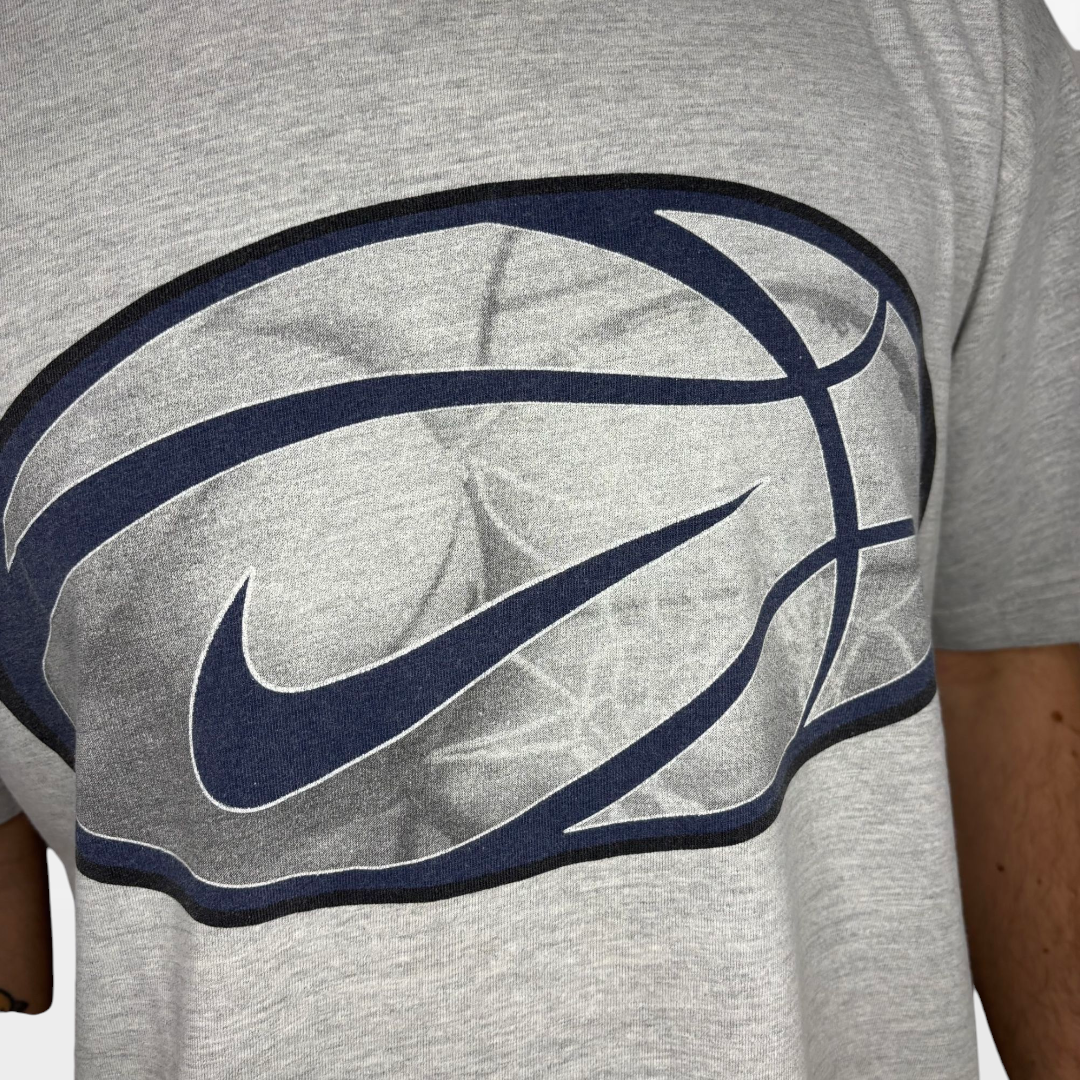 Nike Vintage Basketball Tee – Grigio Melange