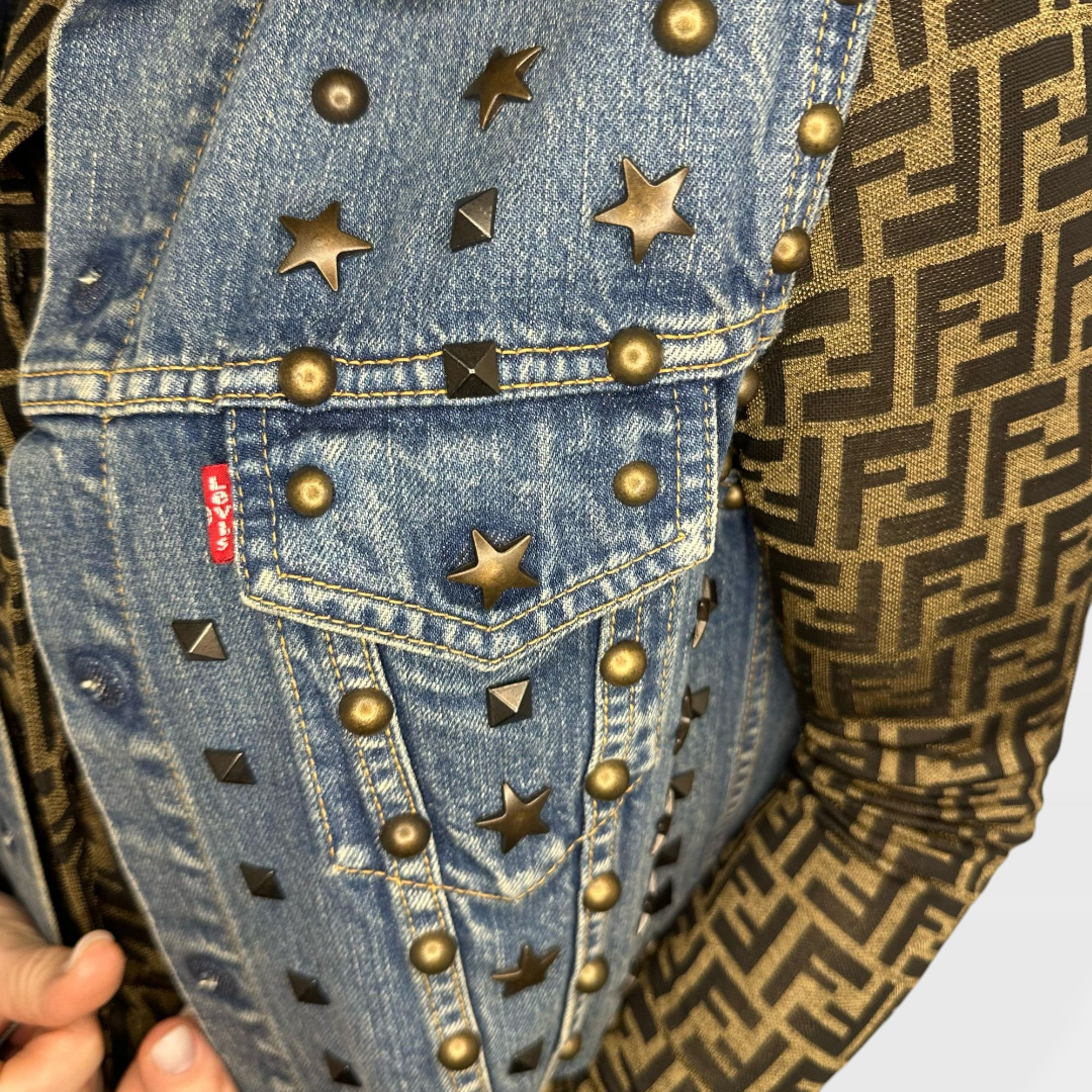 Gilet Levi’s Vintage Borchiato – Edizione Unica